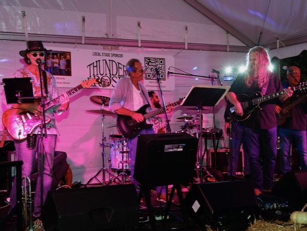 Thunder Rose Music live at Autumn Leaves Festival 5