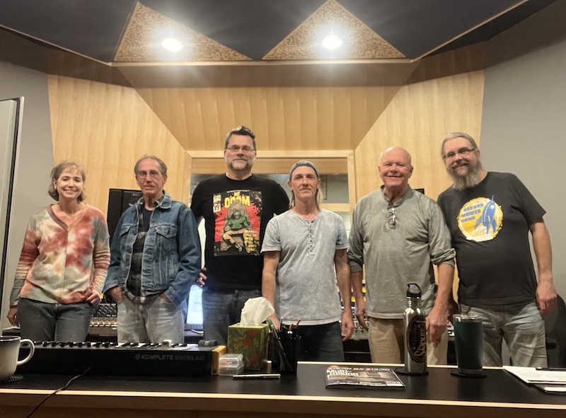 Thunder Rose band in recording studio